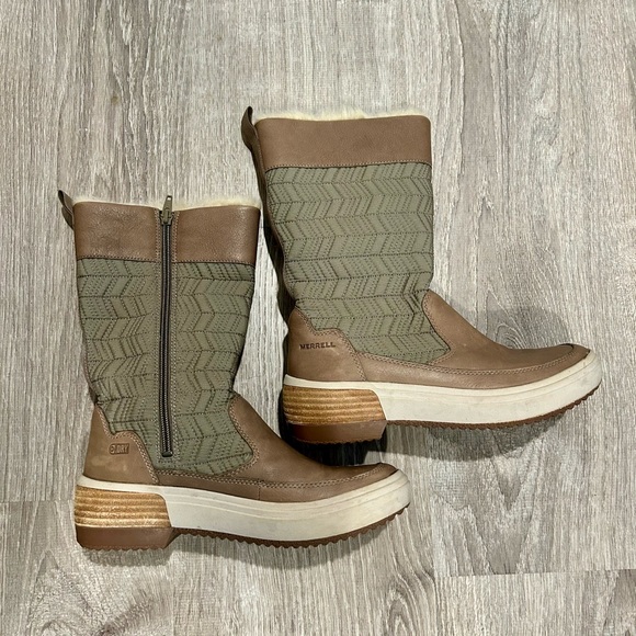 Women's Merrell Leather and Quilted Fabric Winter Boots - Picture 1 of 4